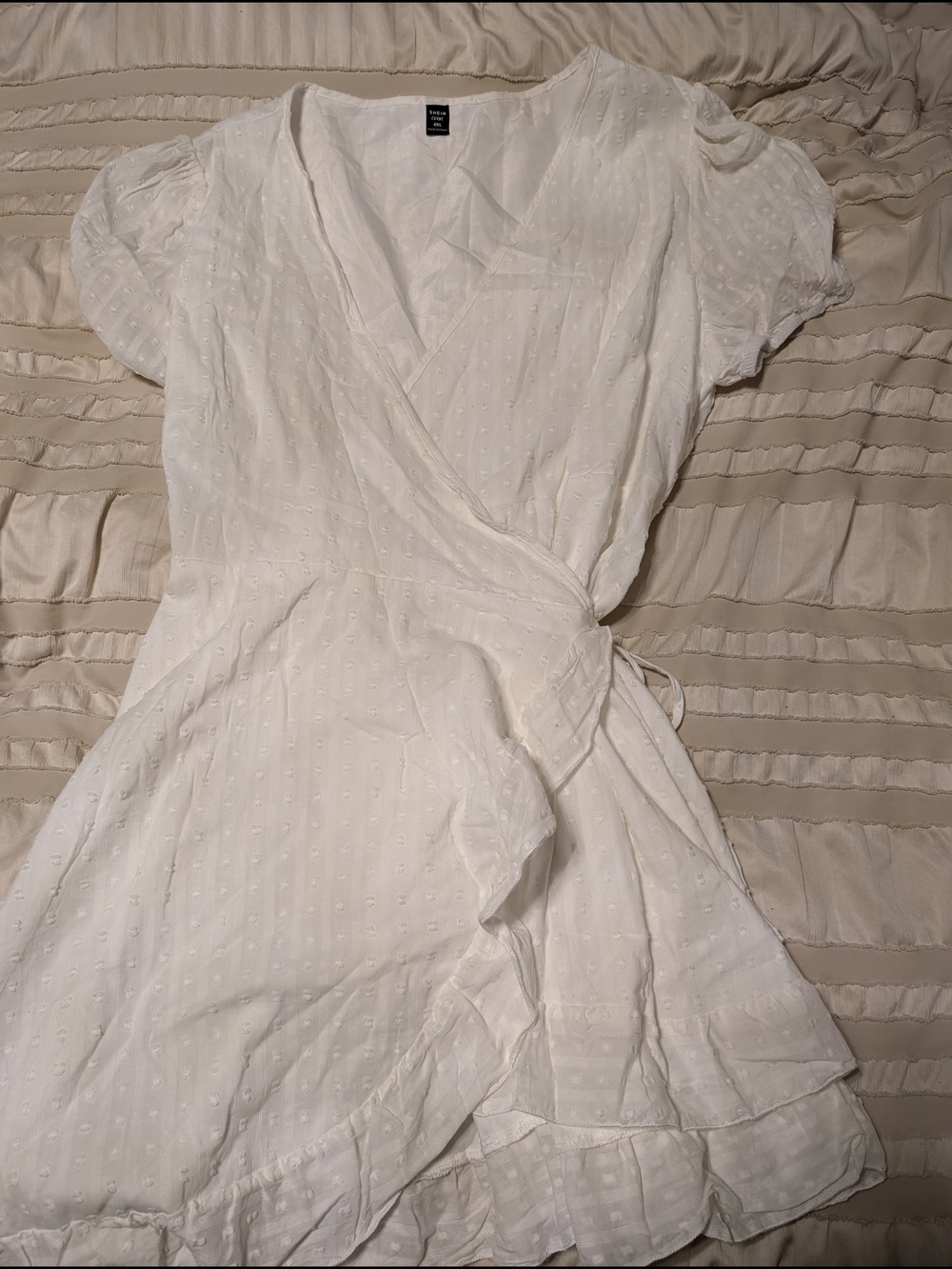SHEIN White Curve Flowing Skirt